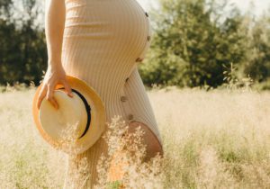 How to Be More Comfortable During Pregnancy in the Summer