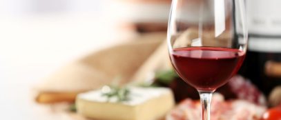 The Best Healthy Snacks To Pair With Wine