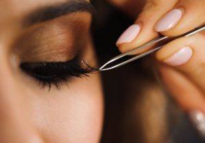 Ways To Prevent Allergies With Eyelash Extensions
