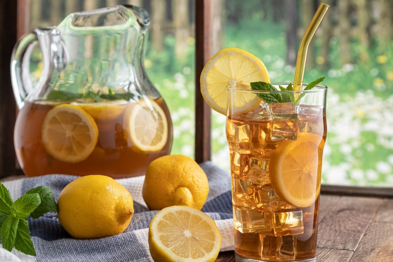 The Best Drinks To Keep You Hydrated This Summer