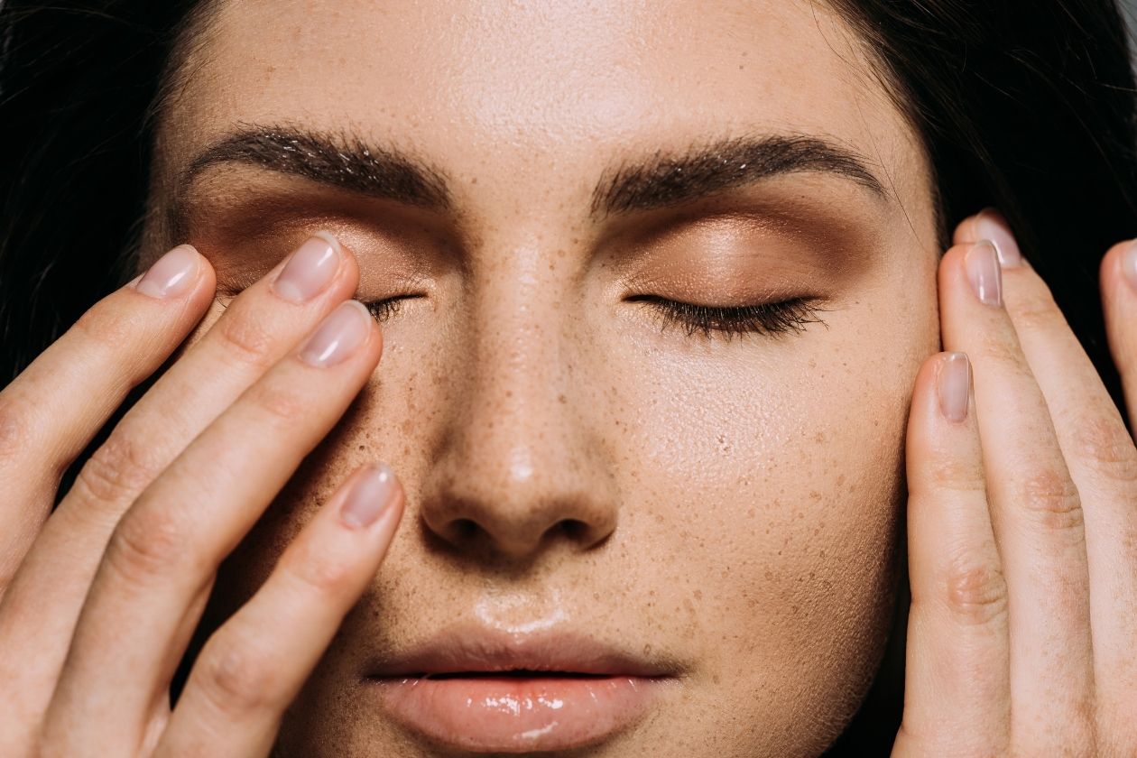 How to Transition Your Skin-Care Regimen From Summer To Fall