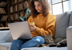 Inexpensive Ways College Students Can Destress