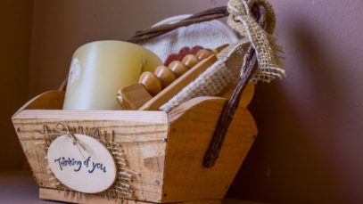 Simple Ways To Support Someone Who Is Grieving