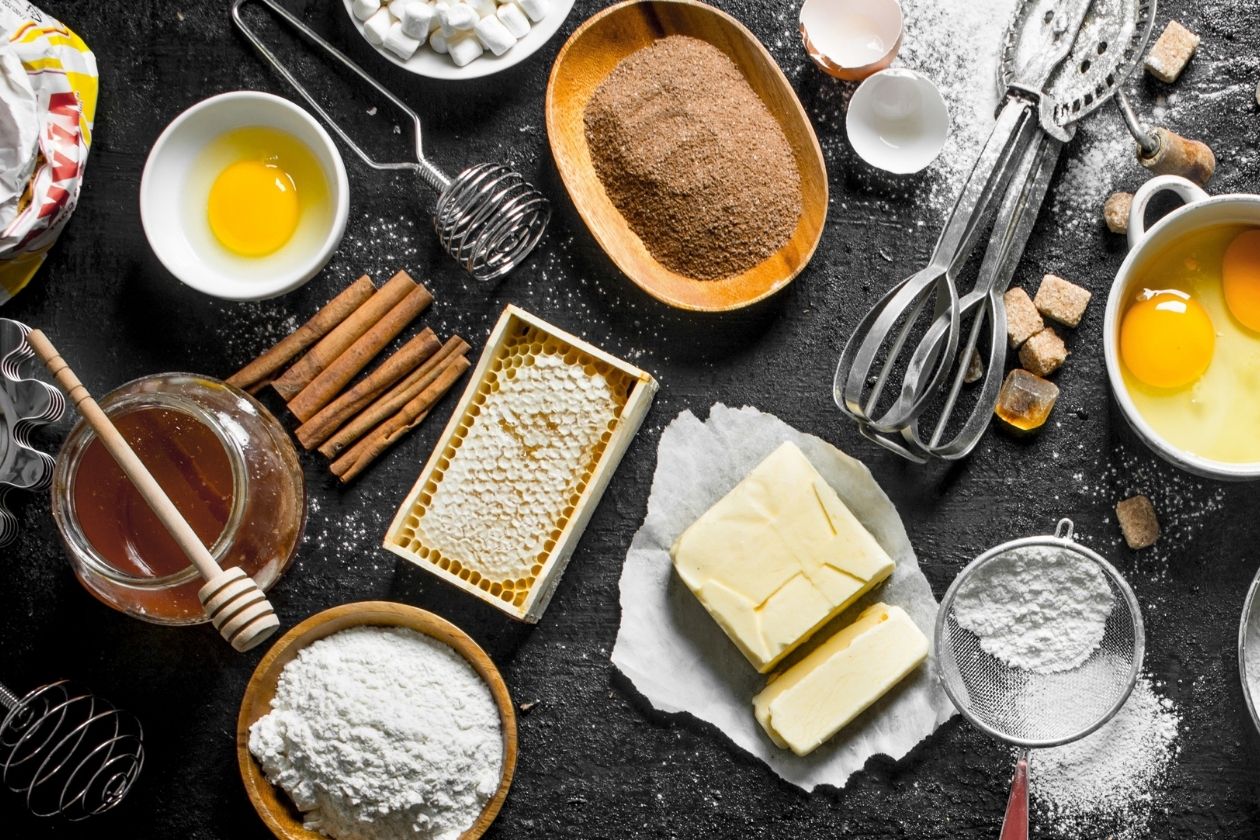 How To Use Honey as a Sugar Replacement in Baking