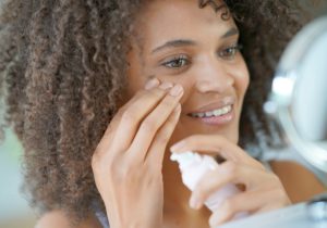 Natural Ingredients To Mix Into Your Daily Skin-Care Routine