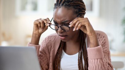 Signs It’s Time To Change Your Eyeglass Prescription